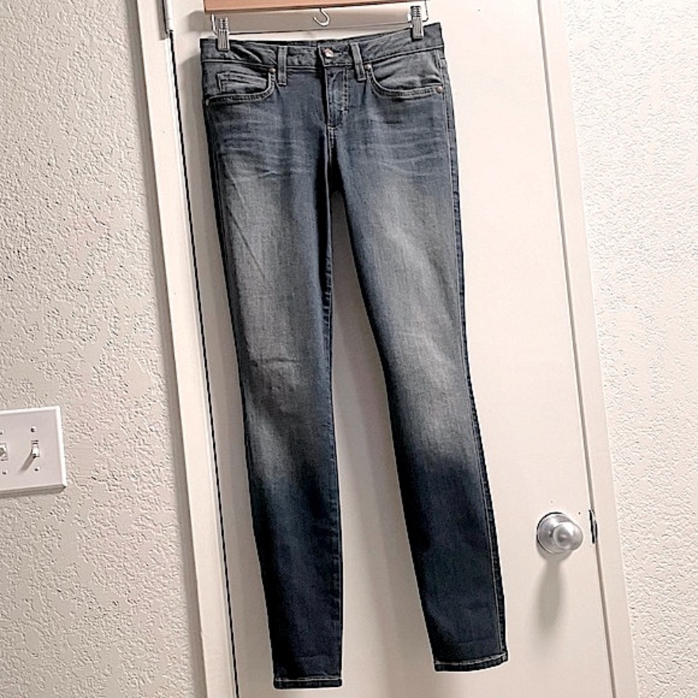 Very good condition—bebe slim fit jeans, 29, dark blue, stretchy but keeps shape